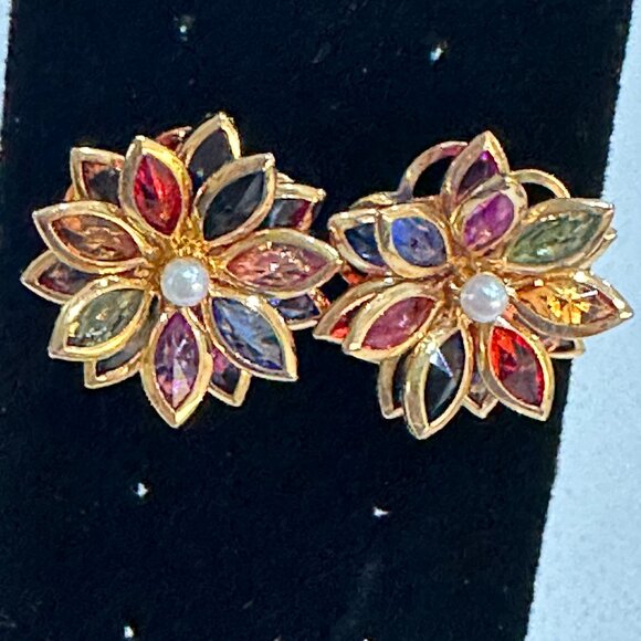 Colorful Flower Stud Earrings - Picture 3 of 5